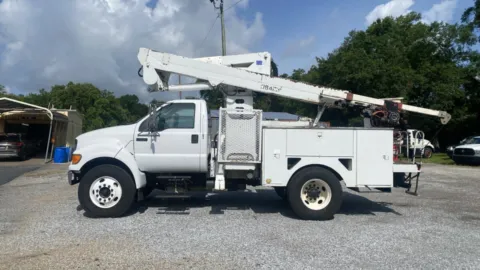 Another view of 2001 Ford Super Duty F-750 for sale in Biloxi, MS at Direct Auto