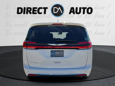 More photos of 2022 Chrysler Pacifica Touring at Direct Auto, MS
