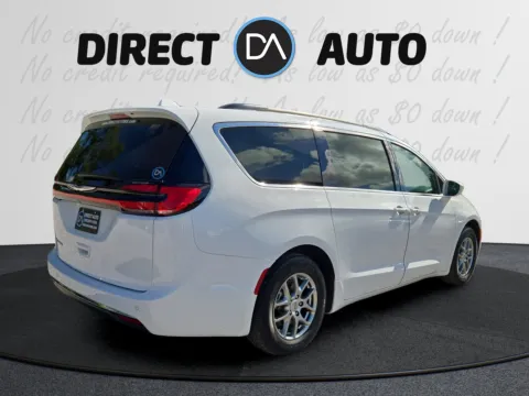 More photos of 2022 Chrysler Pacifica Touring at Direct Auto, MS