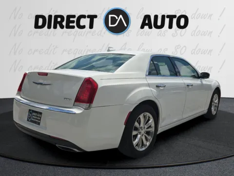More photos of 2018 Chrysler 300 Limited at Direct Auto, MS