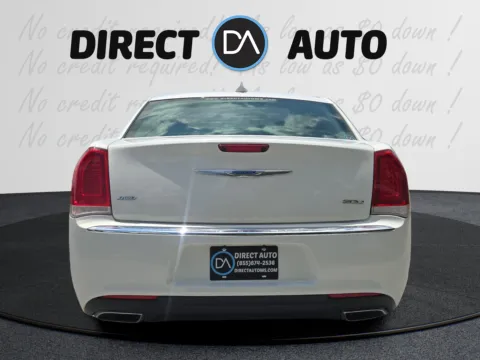 More photos of 2018 Chrysler 300 Limited at Direct Auto, MS