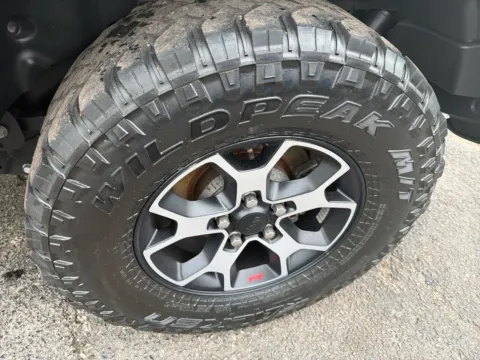 More photos of 2021 JEEP WRANGLER UNLIMI RUBICON at Elite Auto Sales Hobart, IN