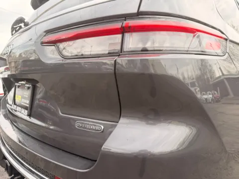 More photos of 2022 JEEP GRAND CHEROKEE L OVERLAND at Elite Auto Sales Hobart, IN