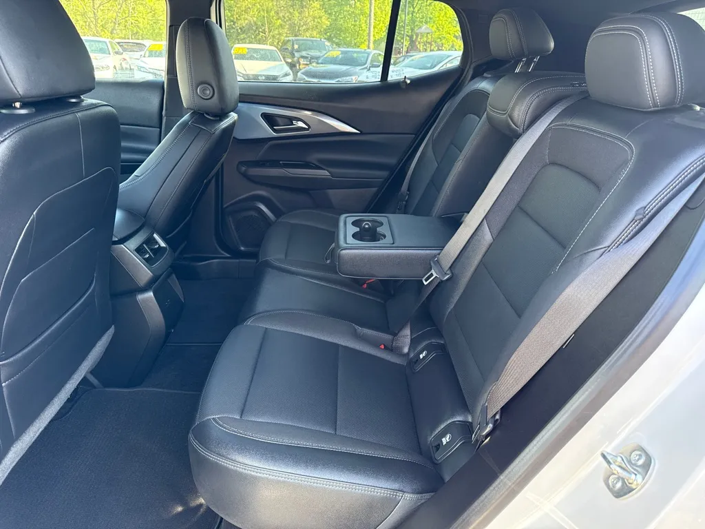 2024 Chevrolet Equinox EV LT - Photo 9
