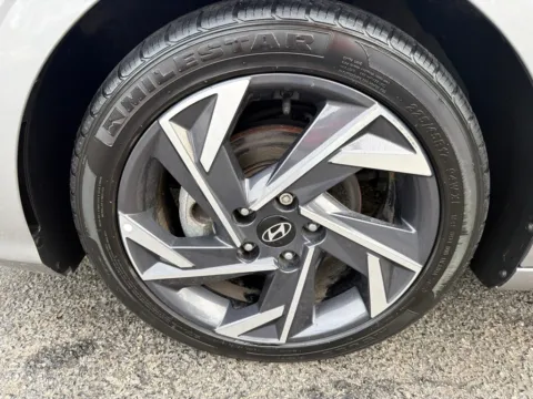 More photos of 2025 HYUNDAI ELANTRA SEL SPORT at Elite Auto Sales Hobart, IN