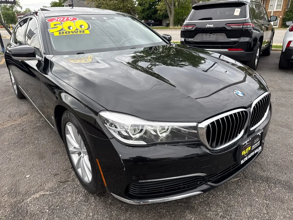 2019 BMW 7 Series 740i xDrive's photo