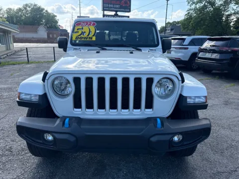Photos of 2023 JEEP GLADIATOR OVERLAND for sale in Hobart, IN at Elite Auto Sales Hobart