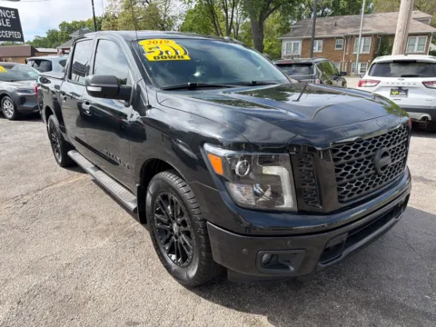 Black 2019 NISSAN TITAN SV for sale in Hobart, IN