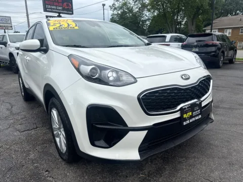 White 2021 KIA SPORTAGE LX for sale in Hobart, IN