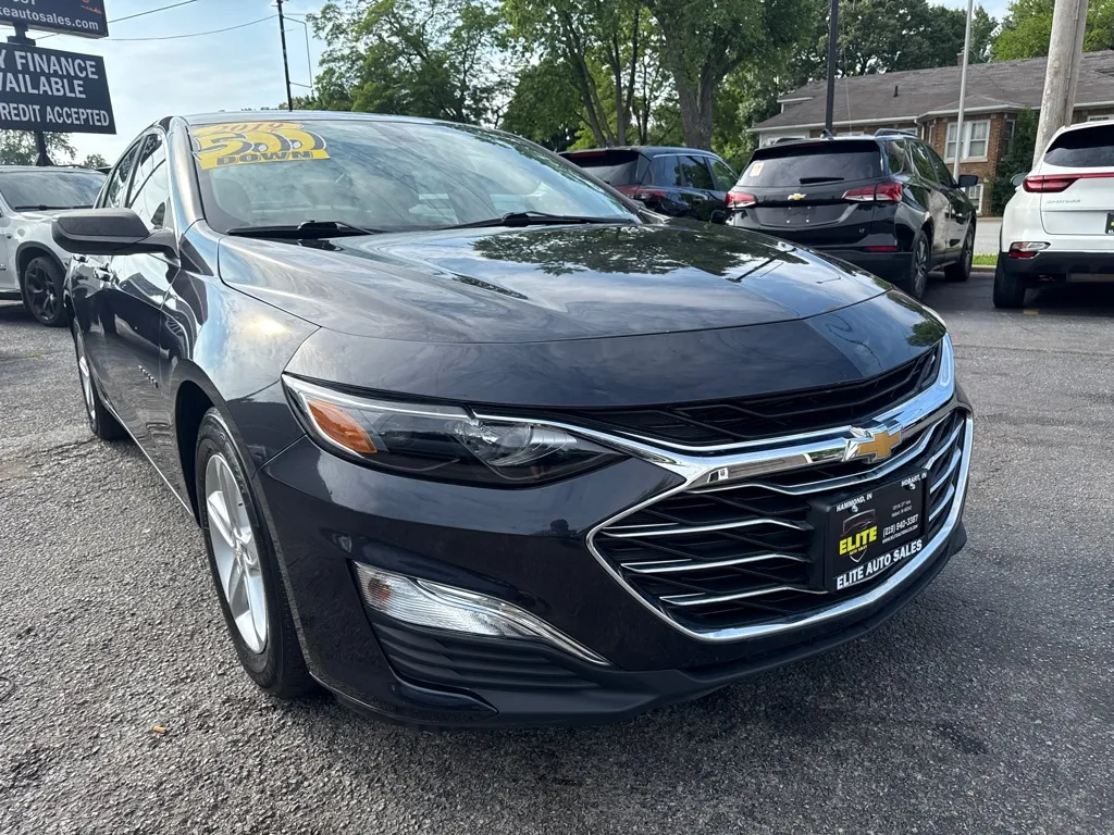 2022 Chevrolet Malibu 1LS's photo