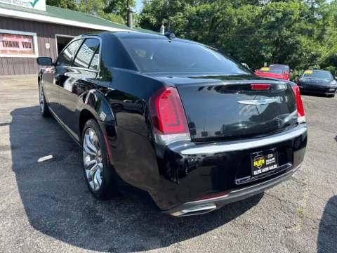 More photos of 2021 CHRYSLER 300 TOURING at Elite Auto Sales Hobart, IN