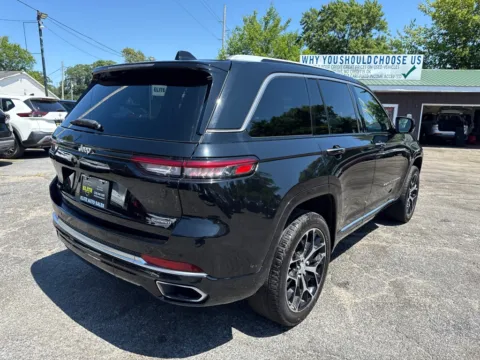 More photos of 2023 JEEP GRAND CHEROKEE SUMMIT at Elite Auto Sales Hobart, IN