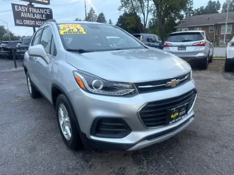 Silver 2020 CHEVROLET TRAX 1LT for sale in Hobart, IN