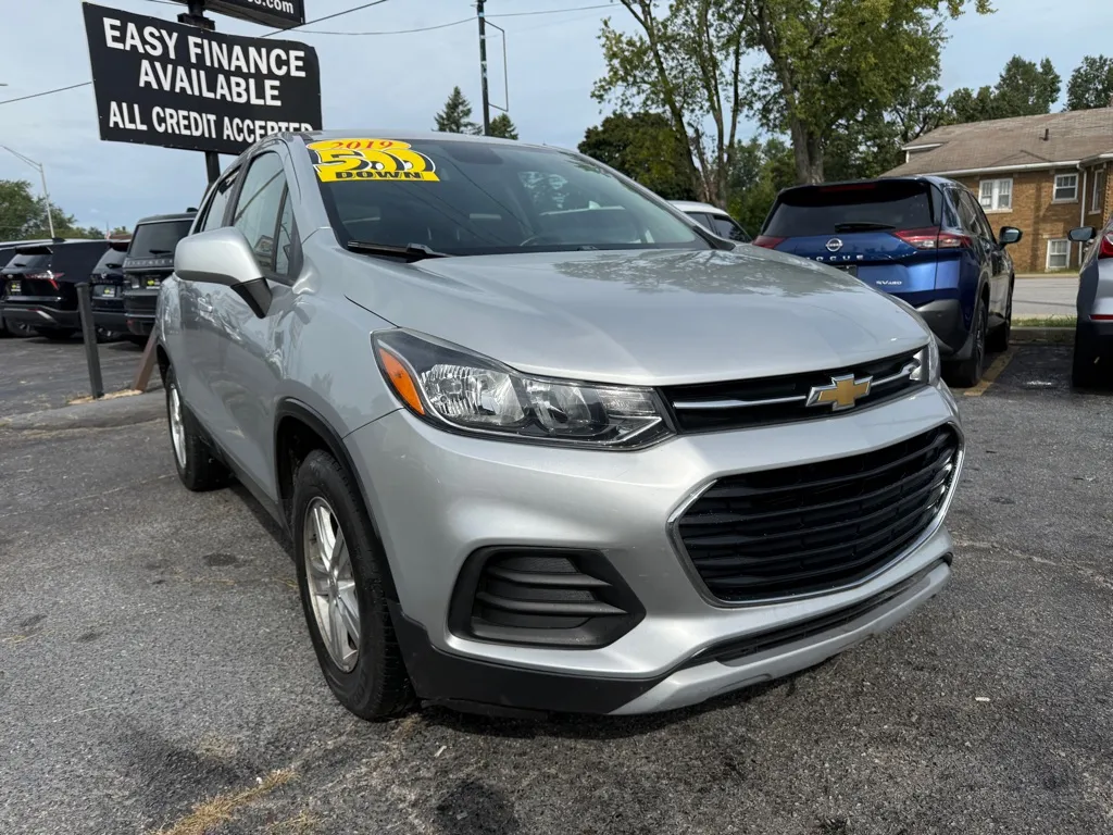Silver 2019 CHEVROLET TRAX LS for sale in Hobart, IN