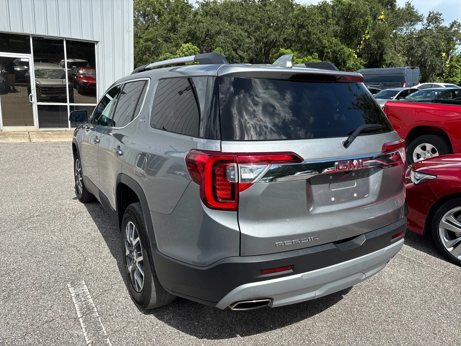2023 GMC Acadia SLT - Photo 7