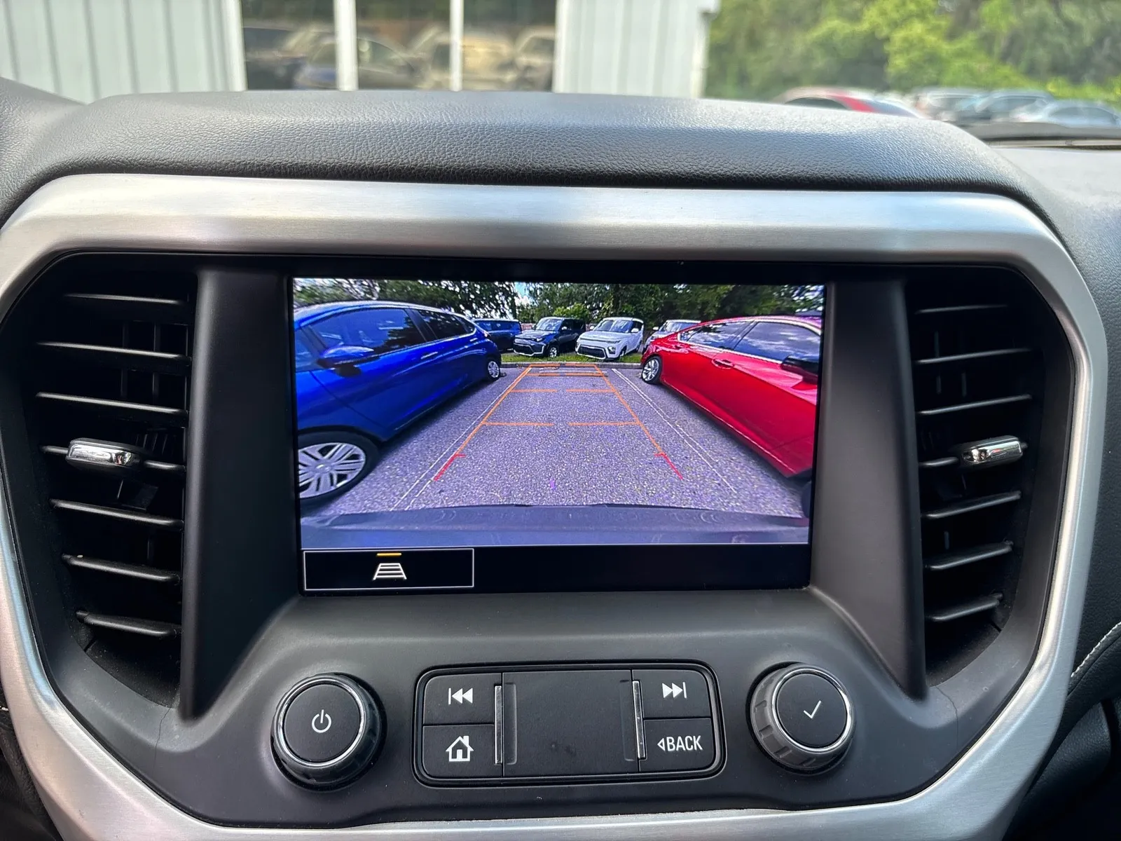 2023 GMC Acadia SLT - Photo 21