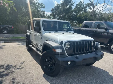 More photos of 2021 Jeep Wrangler Unlimited Sport at Evo Motors, FL