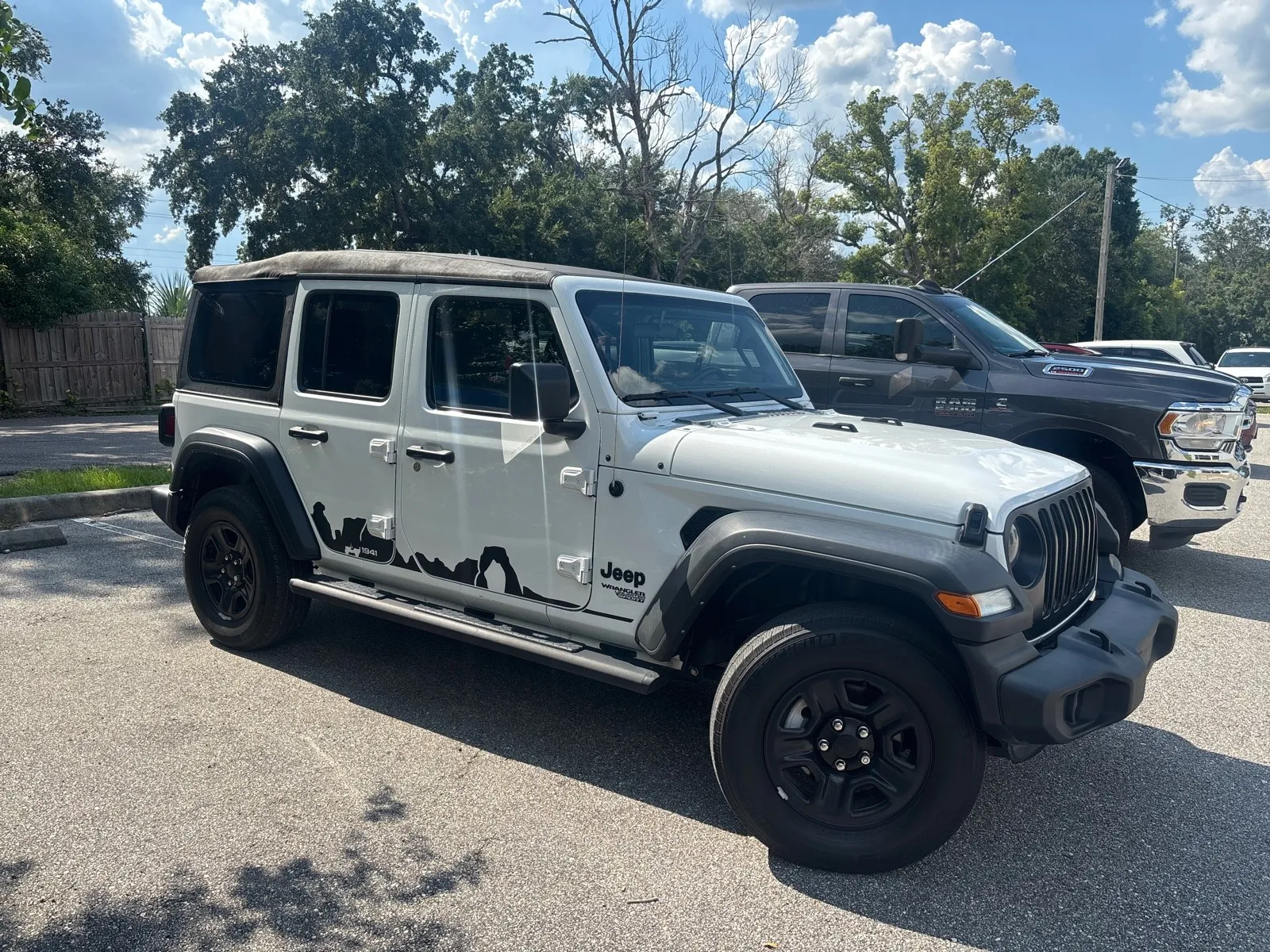 2021 Jeep Wrangler Unlimited Sport - Photo 6