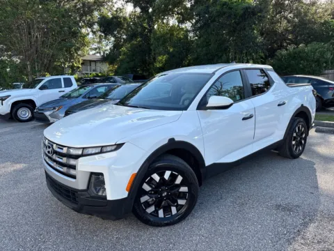 Photos of 2025 Hyundai Santa Cruz SE for sale in Seffner, FL at Evo Motors