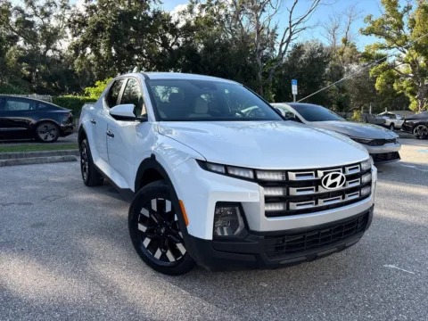 More photos of 2025 Hyundai Santa Cruz SE at Evo Motors, FL