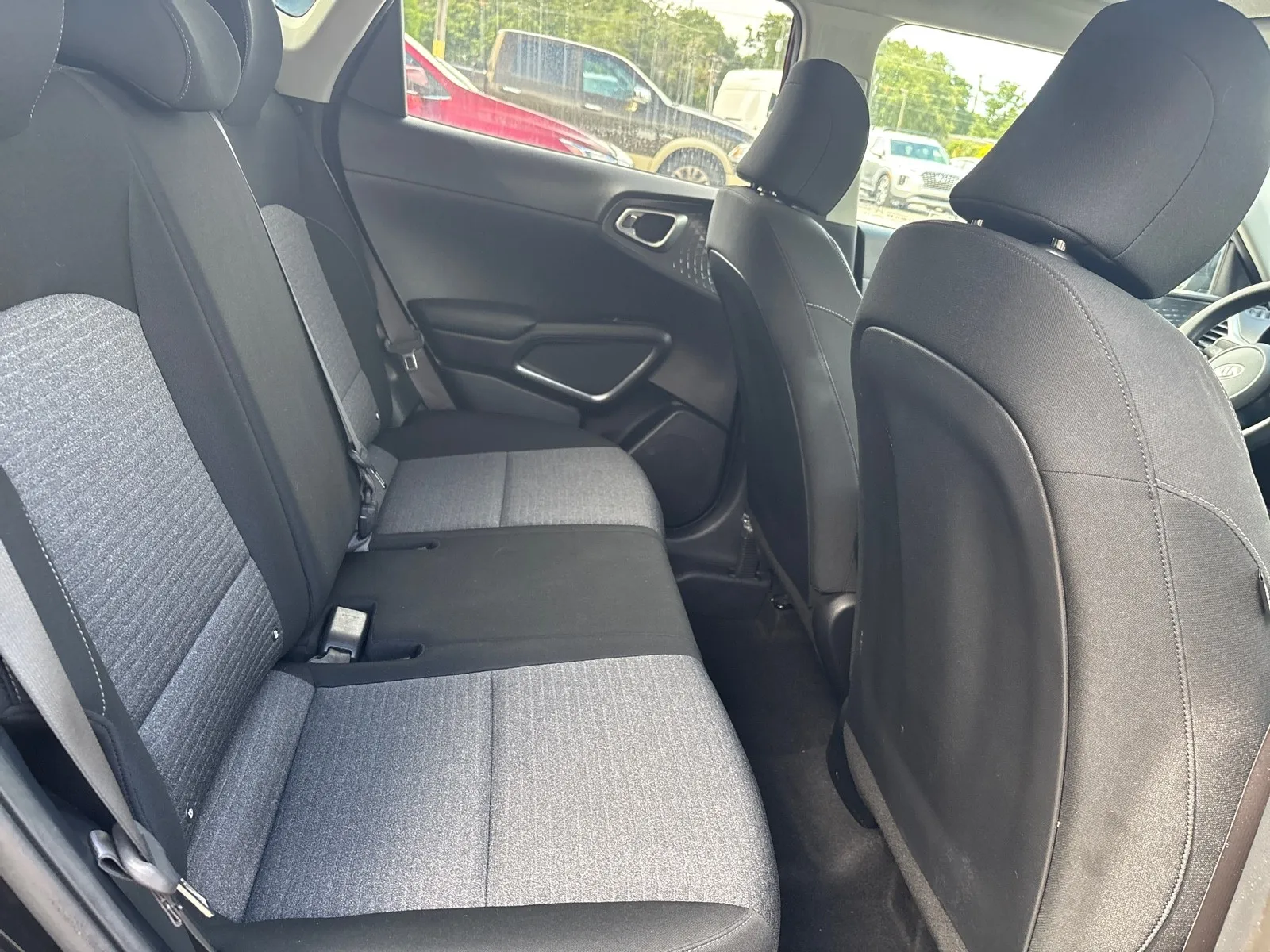 2021 Kia Soul S - Photo 12