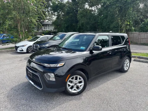 Photos of 2021 Kia Soul S for sale in Seffner, FL at Evo Motors