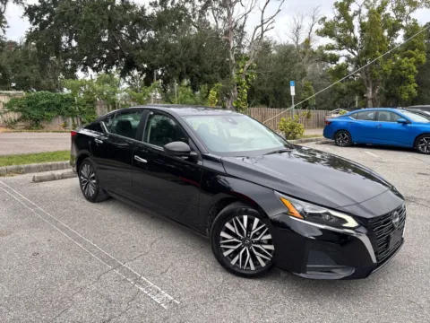 More photos of 2024 Nissan Altima 2.5 SV at Evo Motors, FL