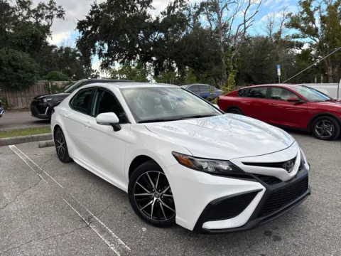More photos of 2024 Toyota Camry SE at Evo Motors, FL