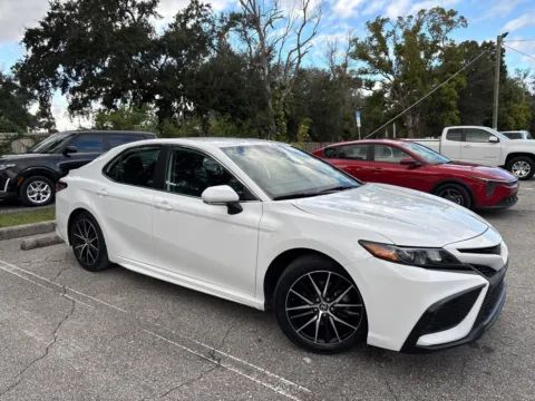 More photos of 2024 Toyota Camry SE at Evo Motors, FL