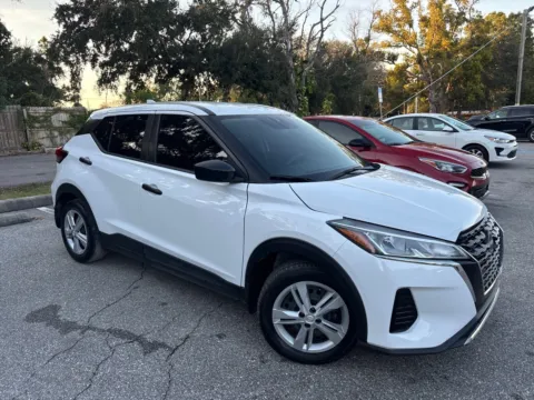 More photos of 2024 Nissan Kicks S at Evo Motors, FL