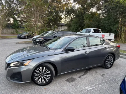 Another view of 2024 Nissan Altima 2.5 SV for sale in Seffner, FL at Evo Motors