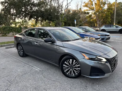 More photos of 2024 Nissan Altima 2.5 SV at Evo Motors, FL