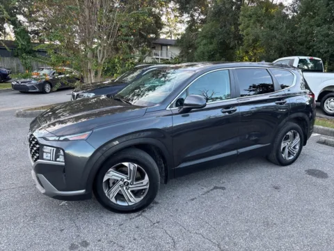 Another view of 2022 Hyundai Santa Fe SE for sale in Seffner, FL at Evo Motors