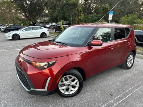 Photos of 2024 Kia Soul LX for sale in Seffner, FL at Evo Motors