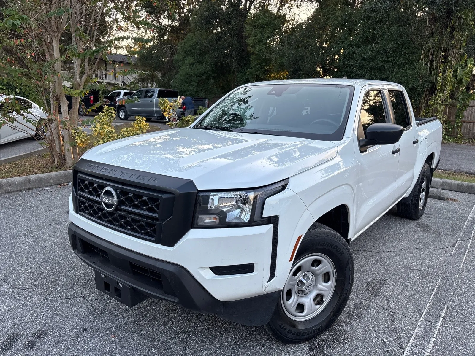 Silver 2024 Nissan Frontier S CREW CAB V6 for sale in Seffner, FL
