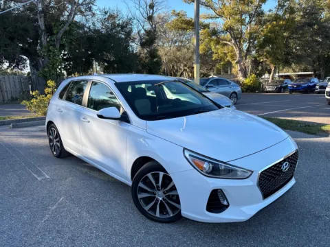 More photos of 2020 Hyundai Elantra GT Hatchback at Evo Motors, FL