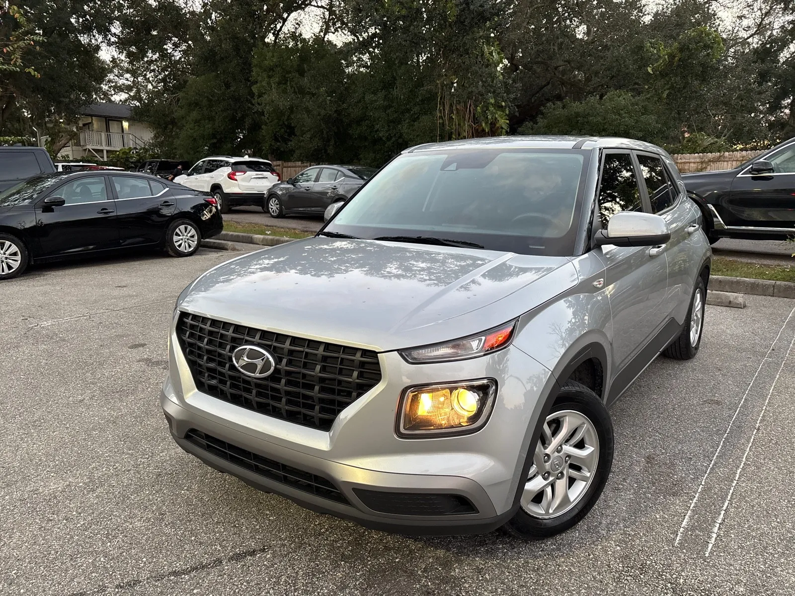 Black 2022 Hyundai Venue SE for sale in Seffner, FL