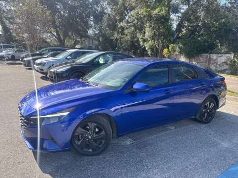 Another view of 2021 Hyundai Elantra SEL w/CONVENIENCE PKG. for sale in Seffner, FL at Evo Motors