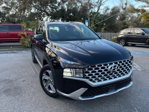 More photos of 2021 Hyundai Santa Fe SEL at Evo Motors, FL