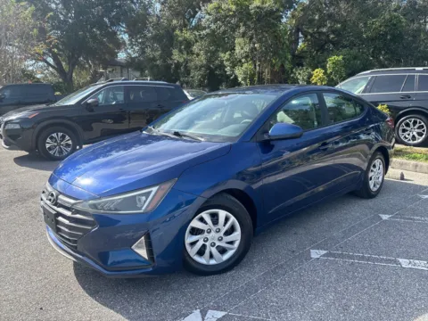 Photos of 2019 Hyundai Elantra SE for sale in Seffner, FL at Evo Motors
