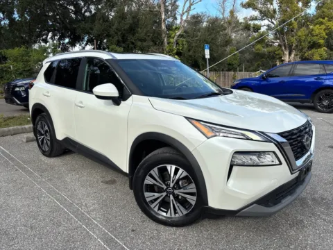 More photos of 2023 Nissan Rogue SV AWD w/PREMIUM PKG. LTHR. PANO. at Evo Motors, FL