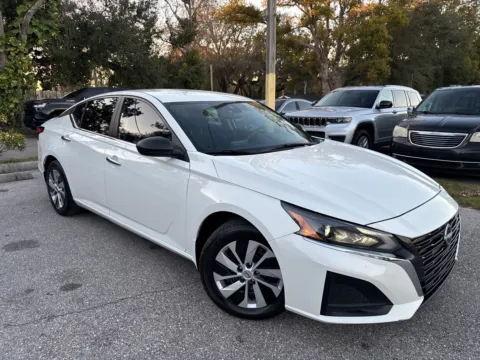 More photos of 2024 Nissan Altima 2.5 S at Evo Motors, FL
