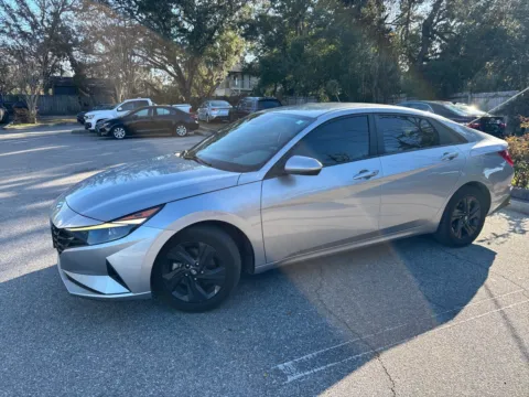 Another view of 2023 Hyundai Elantra SEL for sale in Seffner, FL at Evo Motors