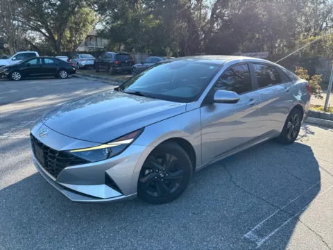 Photos of 2023 Hyundai Elantra SEL for sale in Seffner, FL at Evo Motors