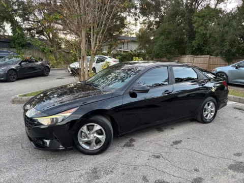 Another view of 2021 Hyundai Elantra SE for sale in Seffner, FL at Evo Motors