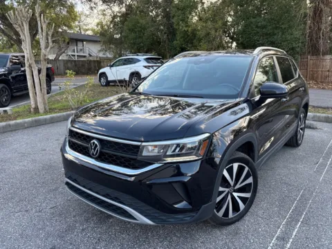 Black 2022 Volkswagen Taos SE w/PANO SUNROOF for sale in Seffner, FL