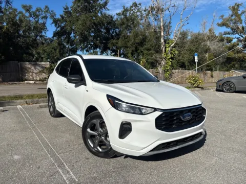 More photos of 2023 Ford Escape ST-Line AWD at Evo Motors, FL