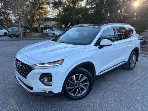 Photos of 2020 Hyundai Santa Fe w/CONVENIENCE & PREMIUM PKG. LTHR. PANO. SEL for sale in Seffner, FL at Evo Motors