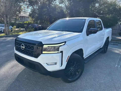 Silver 2023 Nissan Frontier SV Crew Cab V6 w/TECH & MIDNIGHT PKG. for sale in Seffner, FL