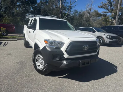 More photos of 2022 Toyota Tacoma SR Extended Cab Long Bed w/Rear Doors at Evo Motors, FL